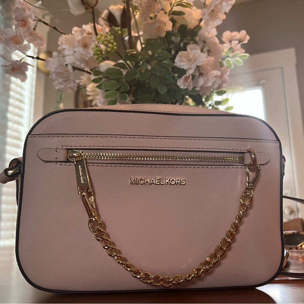 Michael Kors blush pink handbag with adjustable strap